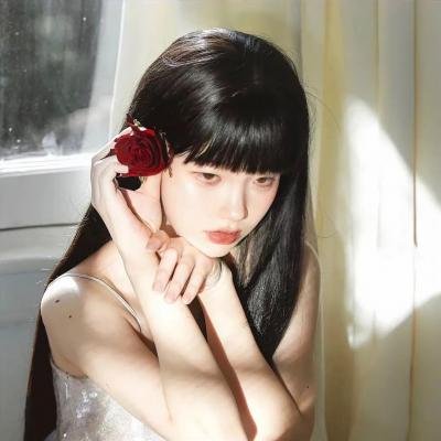 蒂拉和兰妮劫火车